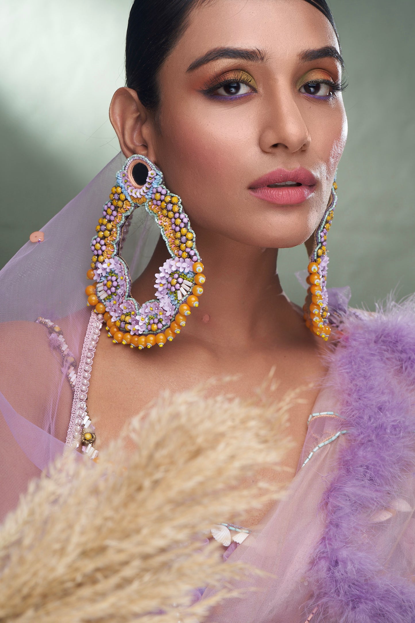 PAIR OF EARRINGS MULTICOLOR BEADS