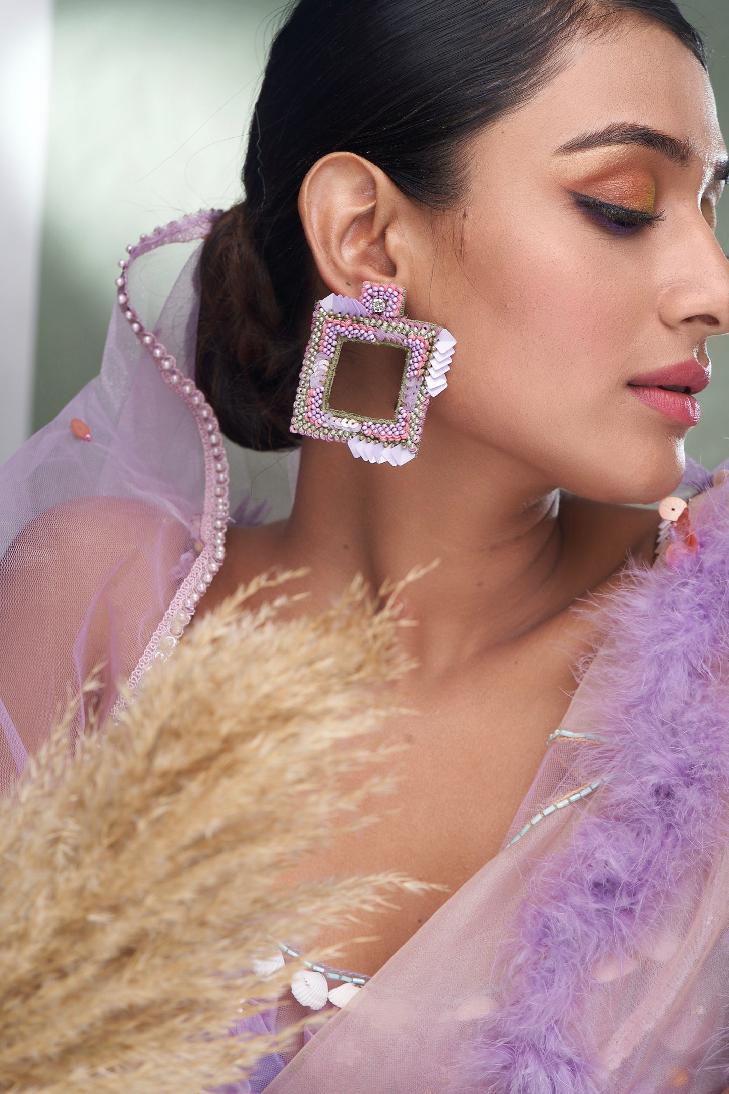 PAIR OF EARRINGS IN SEQUIN