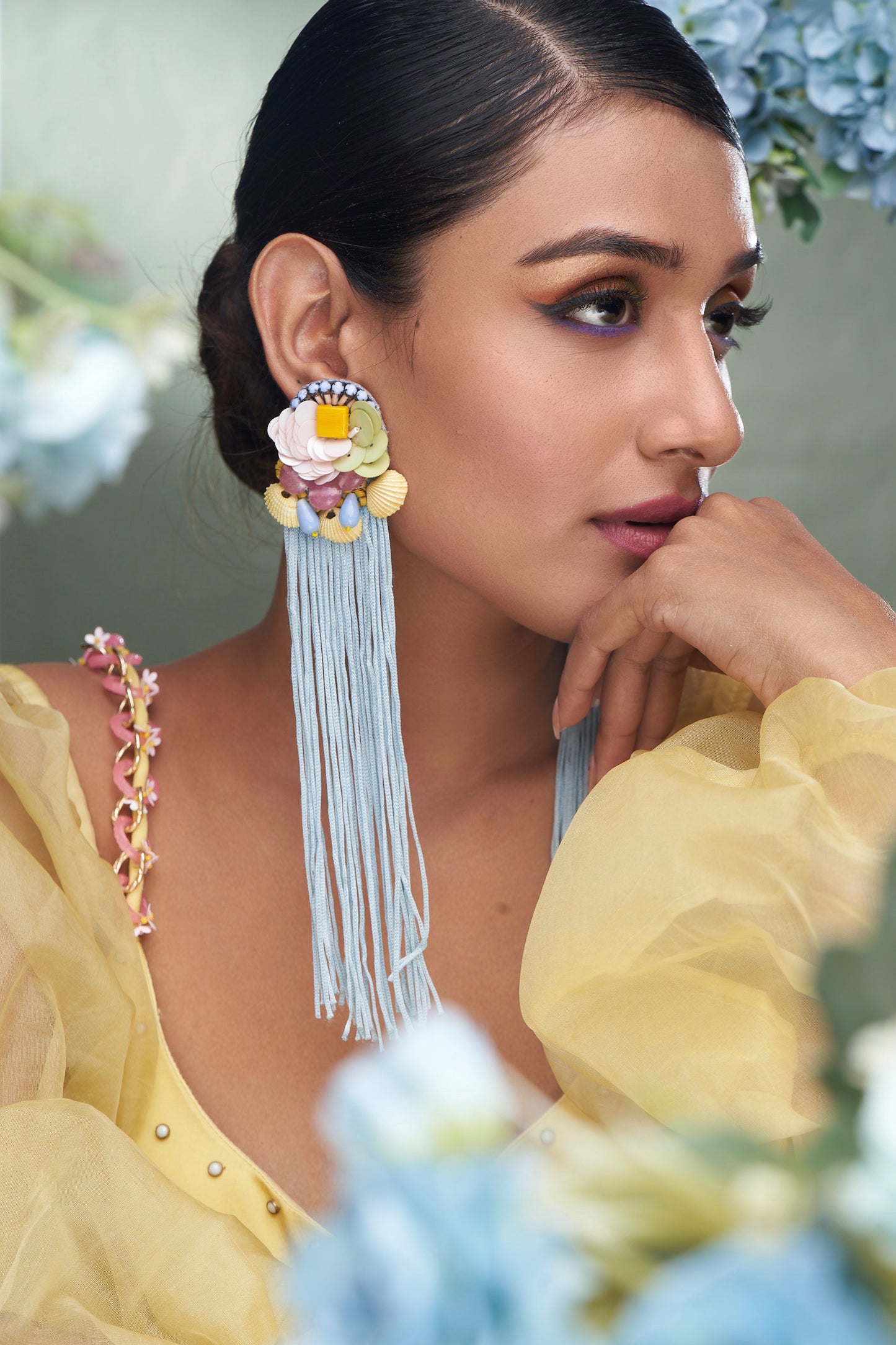 PAIR OF EARRINGS WITH FRINGERS