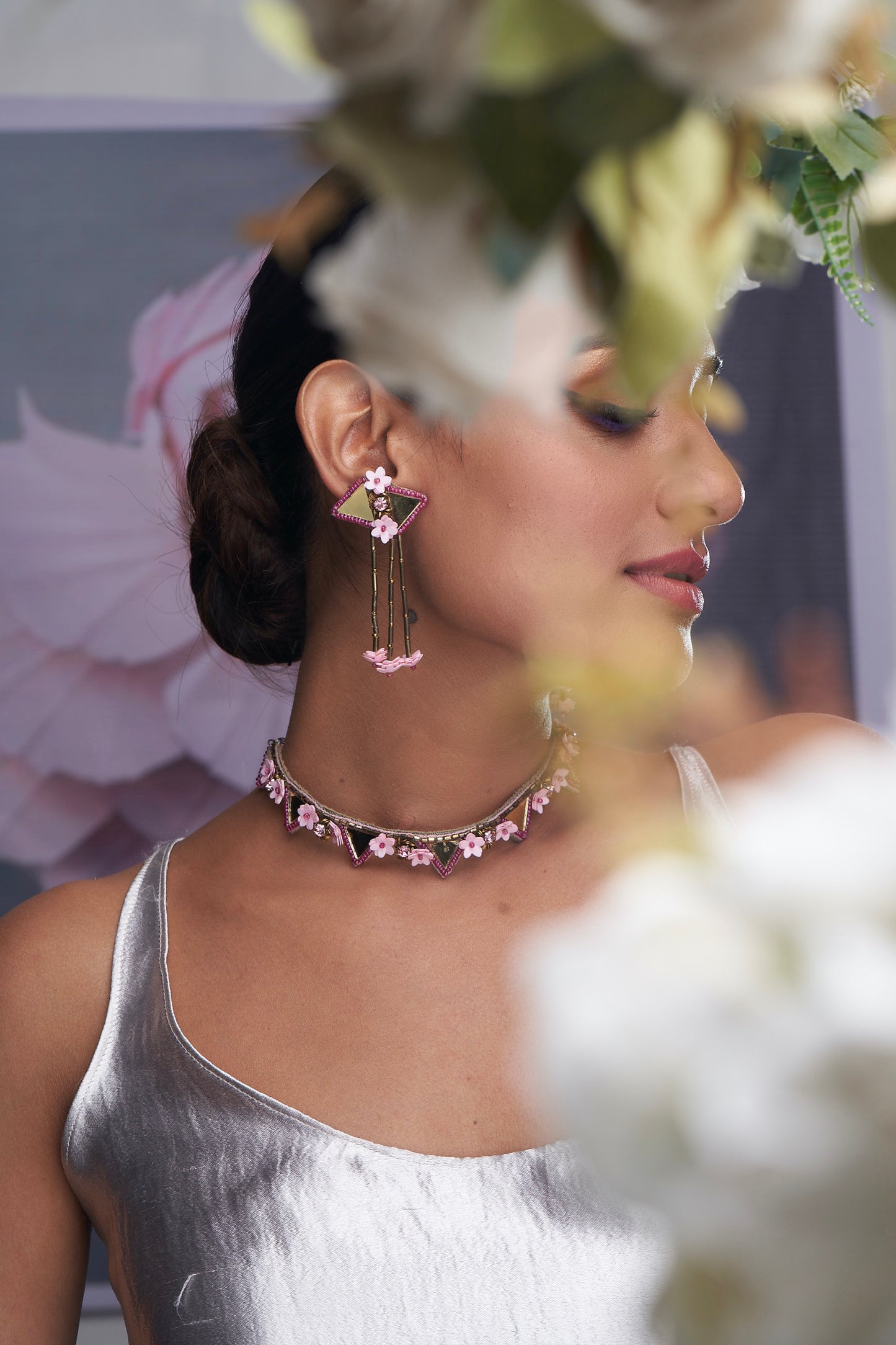 NECKLACE SET IN PINK WITH WORK