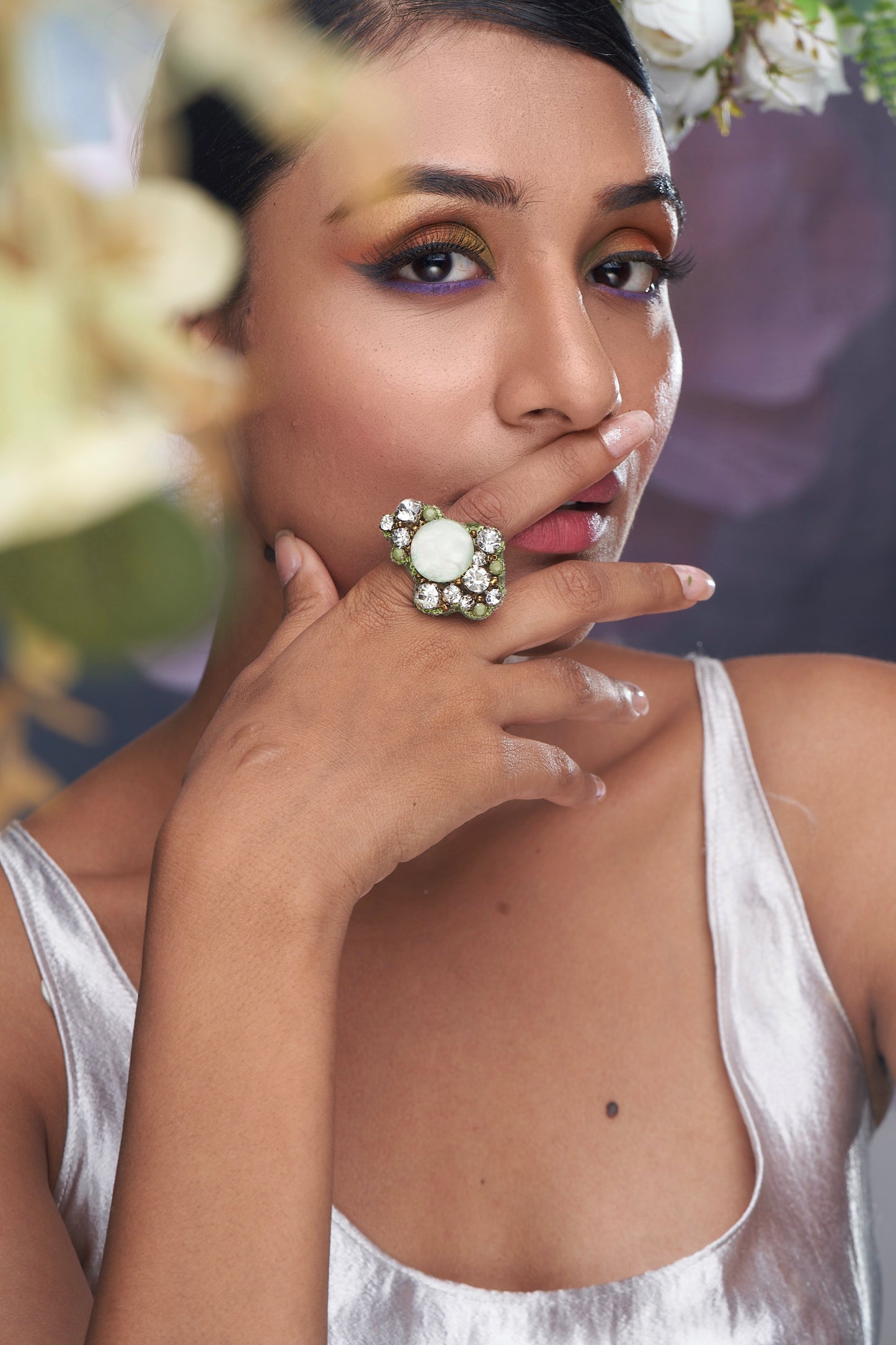 RING WITH STONES