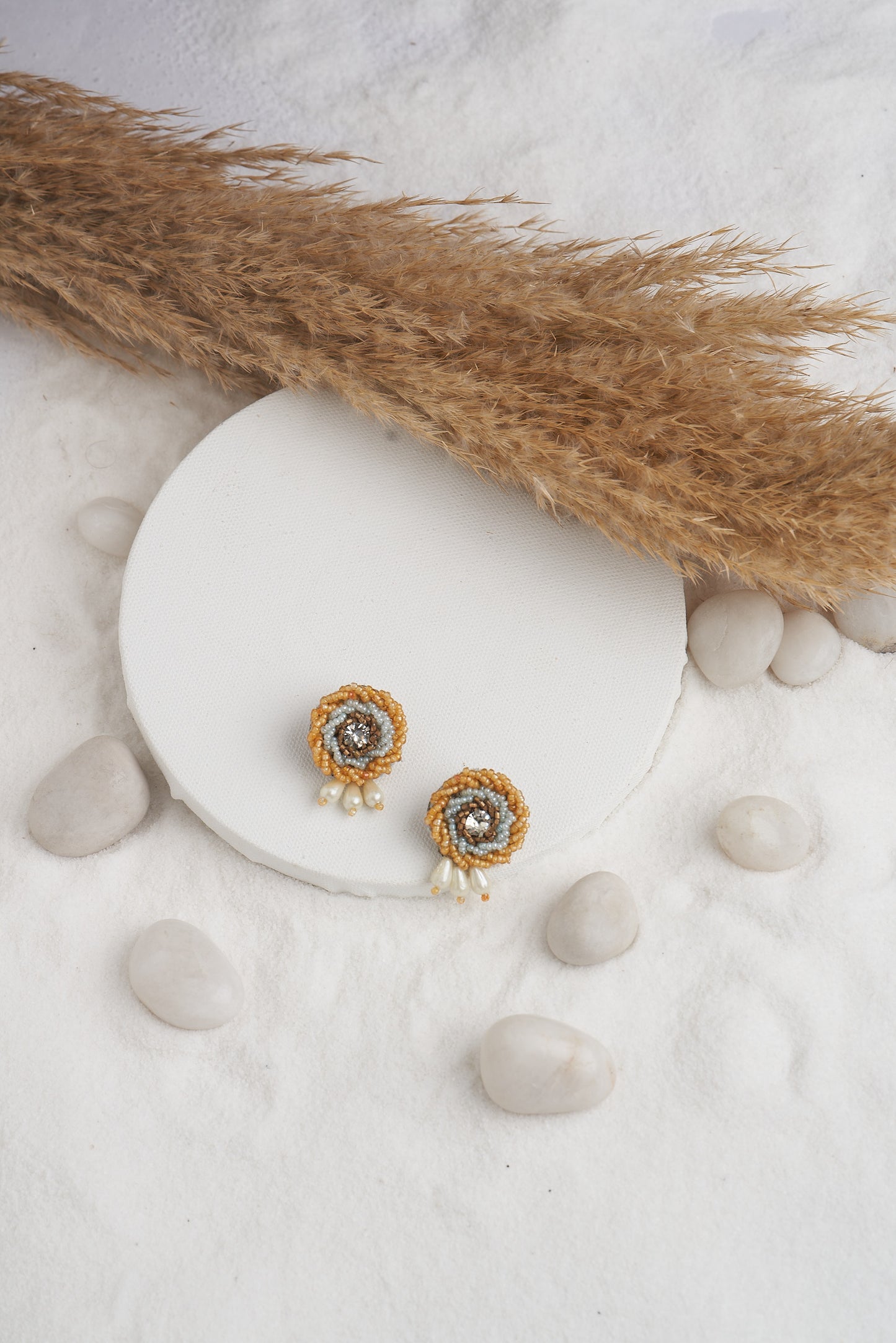 NECKLACE SET IN BEAD