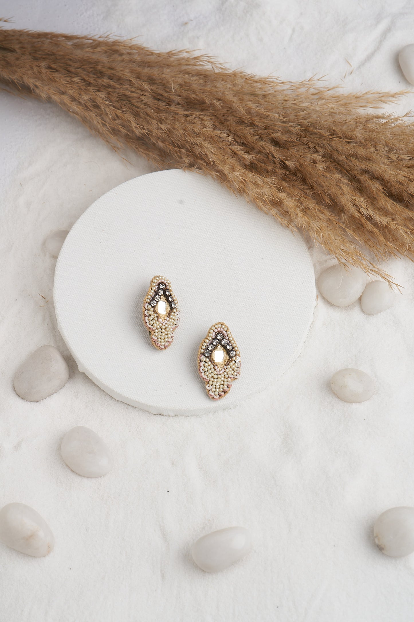 CHOKER SET IN MIRROR WORK