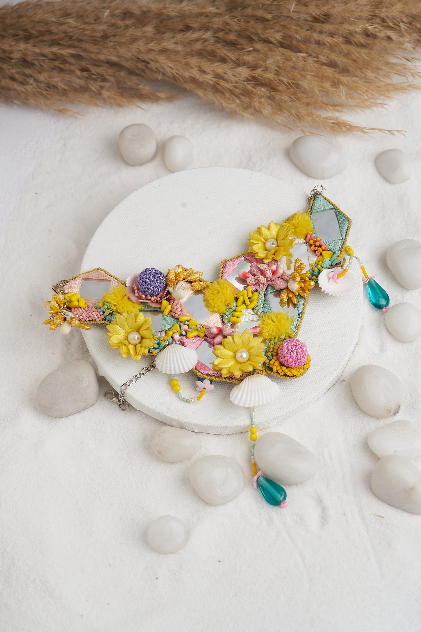 NECKLACE IN MULTICOLOR STONE