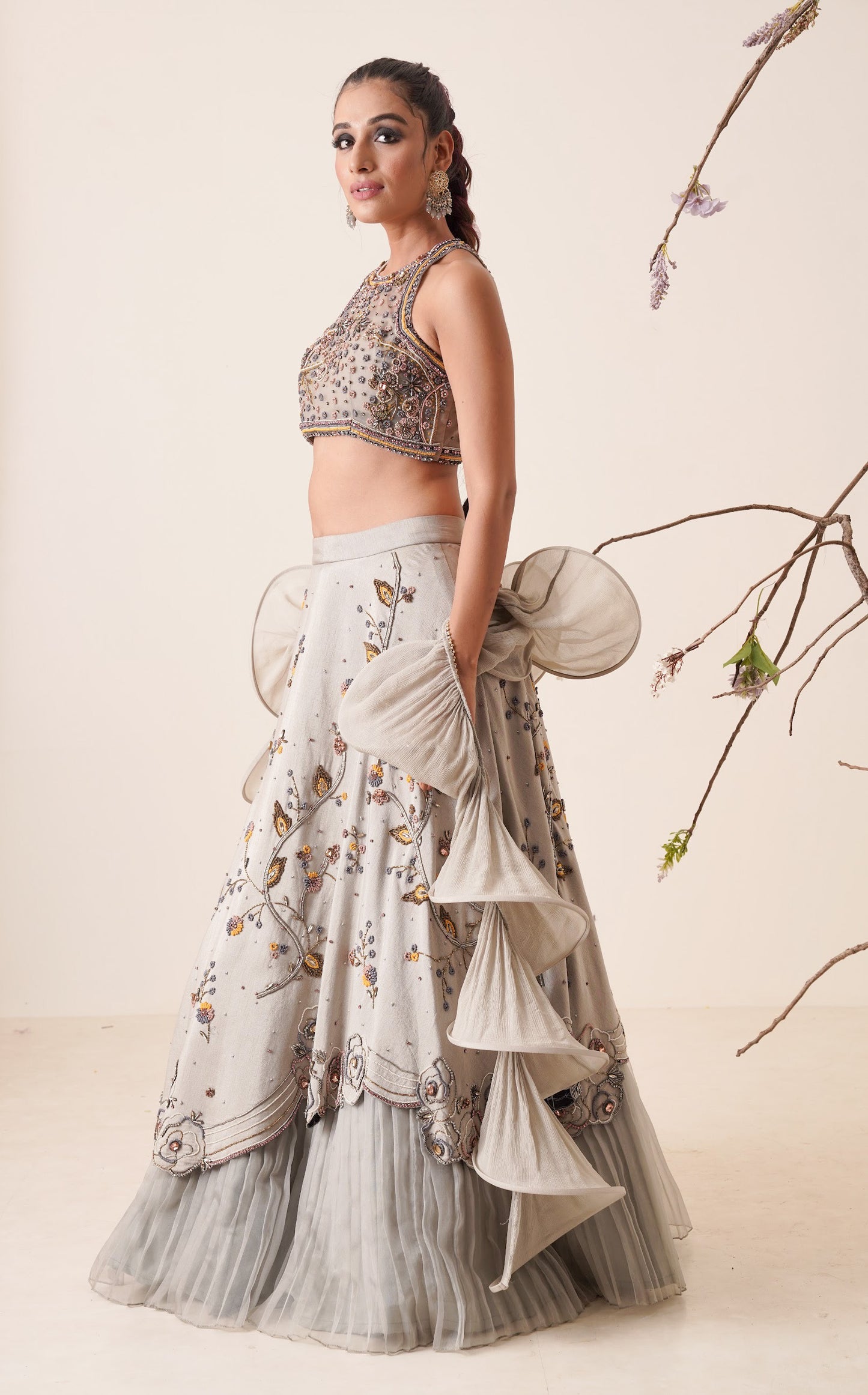 Gray lehenga set with structured dupatta